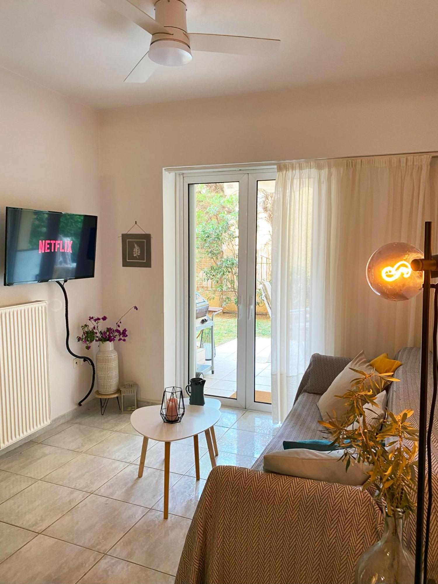 Garden Apartment With Bbq In The Athenian Riviera Εξωτερικό φωτογραφία